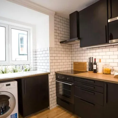 Comfortable Apartments With All Amenities *